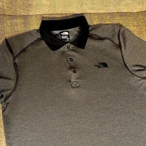 NWOT NORTH FACE Men’s Polo Gray Short Sleeve Shirt Size Small FLASH DRY